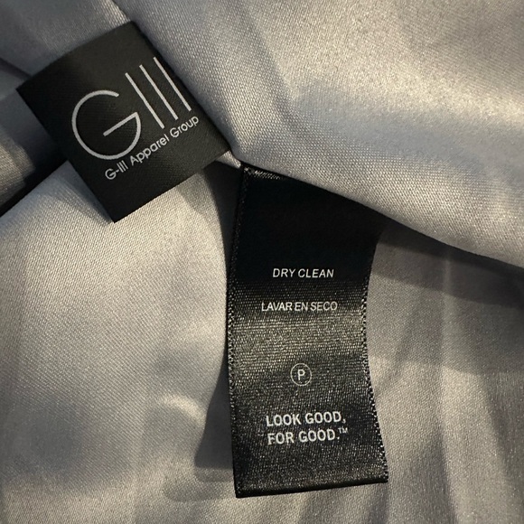 Kenneth Cole Cozy Gray Faux Fur Jacket size M - Picture 10 of 11